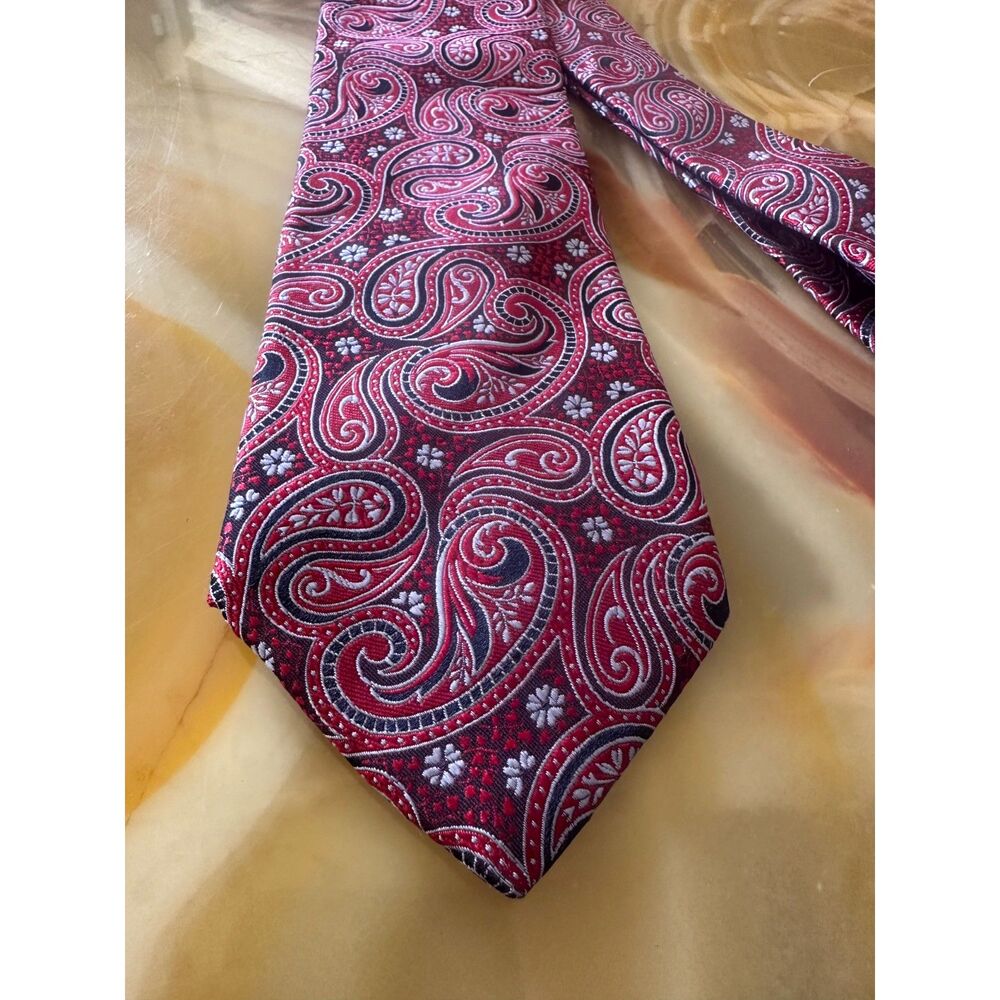 Ike Behar New York Purple Paisley Tie